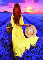 Девушка в желтом сарафане на фоне лаванды