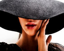 Без бренда «Дама в стильной шляпе» в Кургане